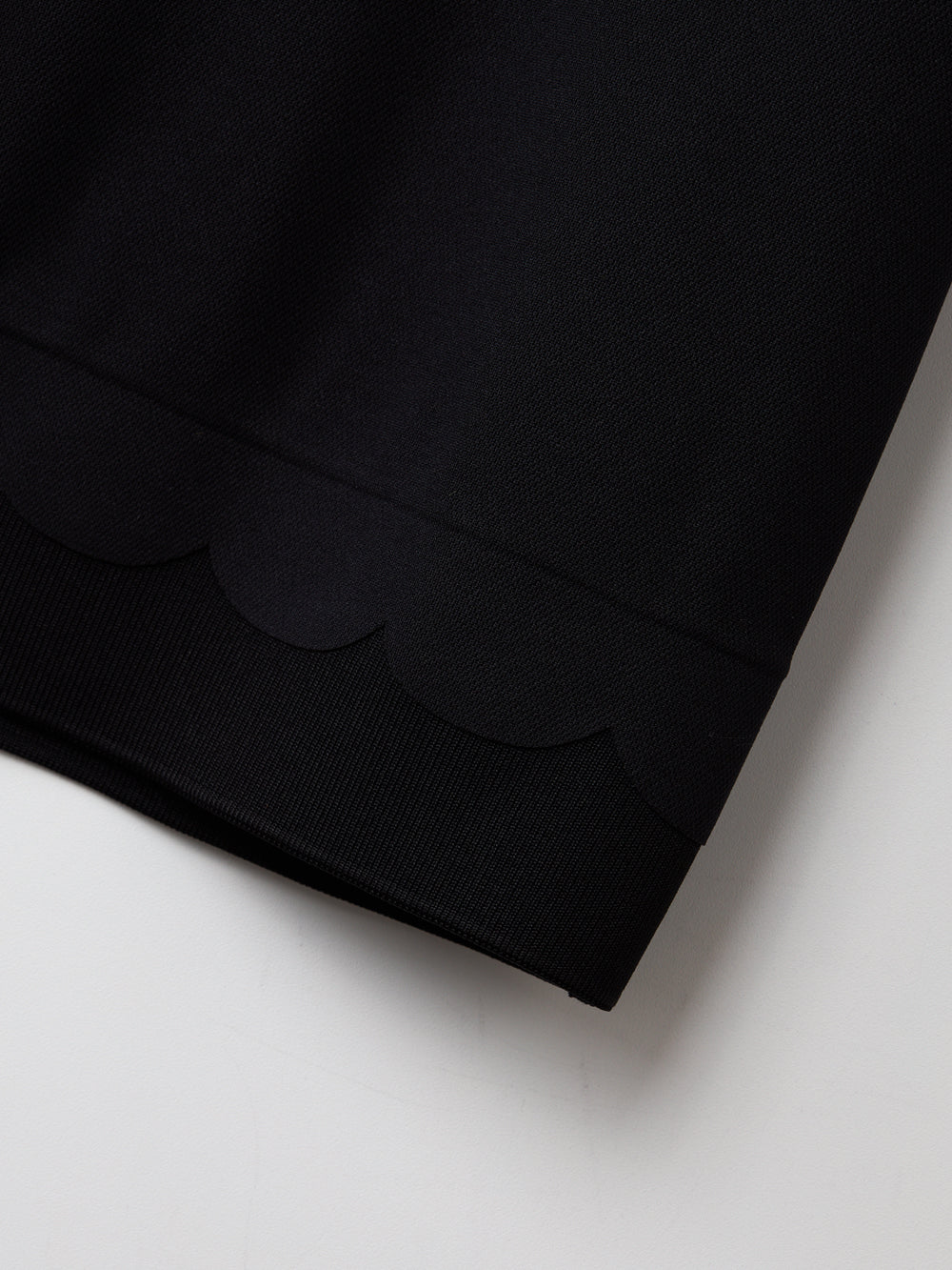 UTAA TildeウェーブクラウンパンサーTシャツ ブラック : Women's