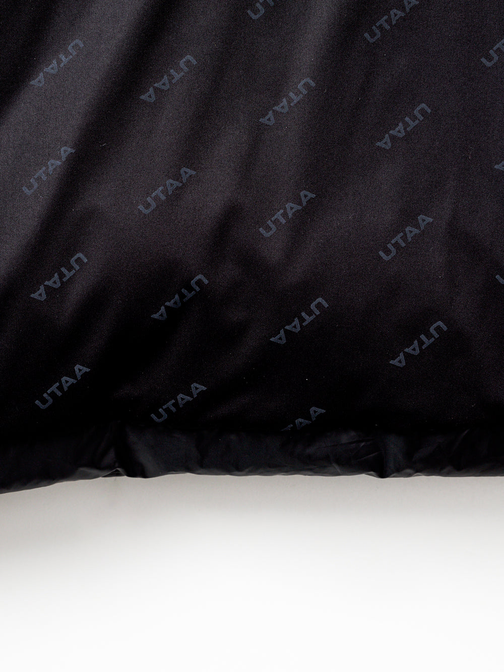 UTAA ボールドロゴBeltedダウンジャンパー : Women's