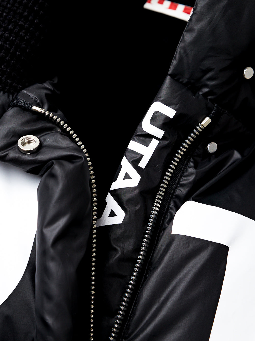 UTAA ボールドロゴBeltedダウンジャンパー : Women's
