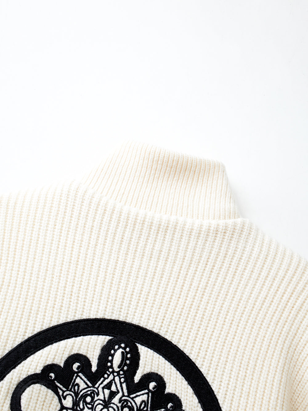 UTAA クラウンパンサーニットファージャンパー : Women's