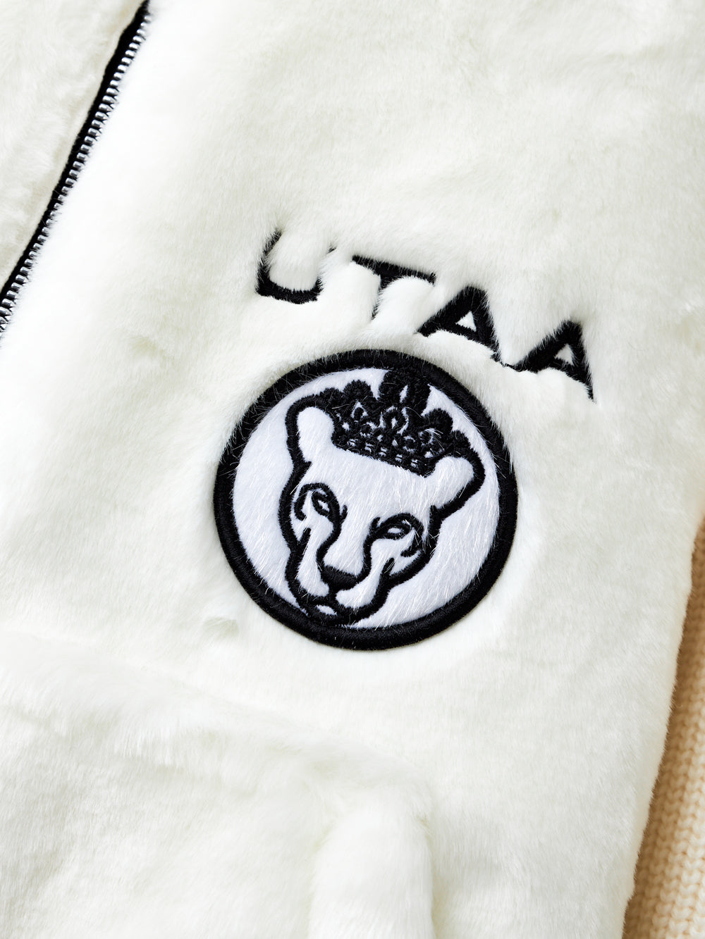 UTAA クラウンパンサーニットファージャンパー : Women's