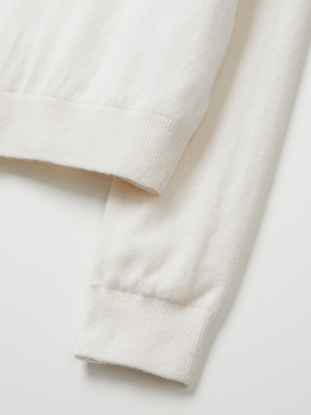 パンサーエンブレム ニットプルオーバー : Women's(アイボリー)