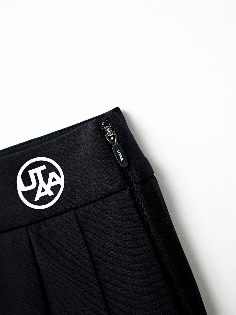 ユタ ボルドロゴフレアスカート