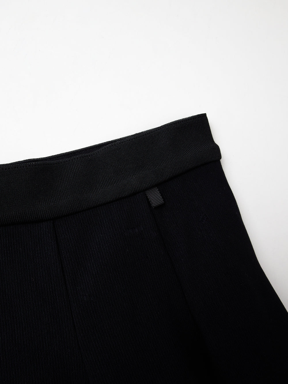 UTAA パンチングレースフレアスカート ブラック : Women's