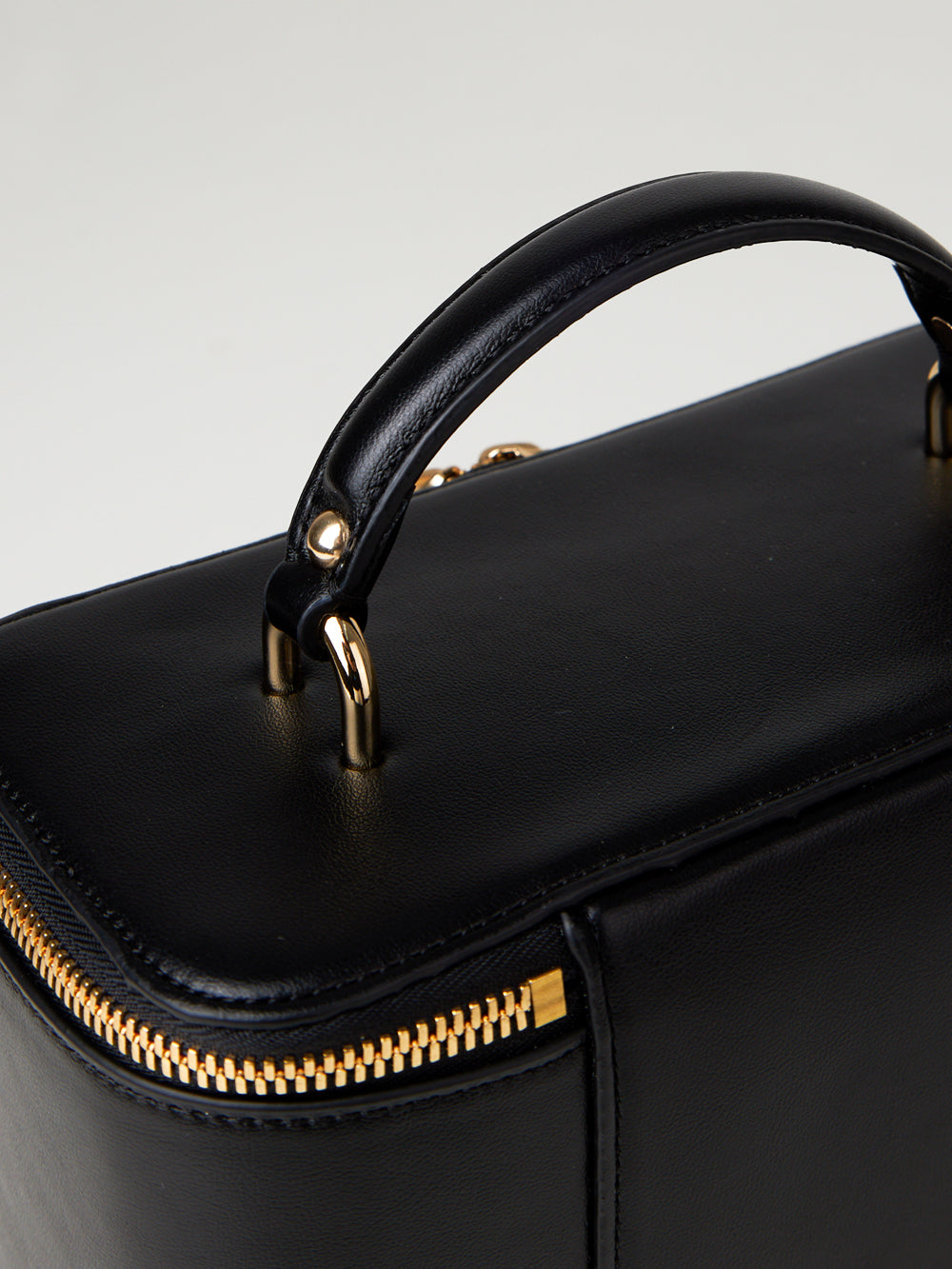 ユタ モルトカラーシェードエンボストッドバック