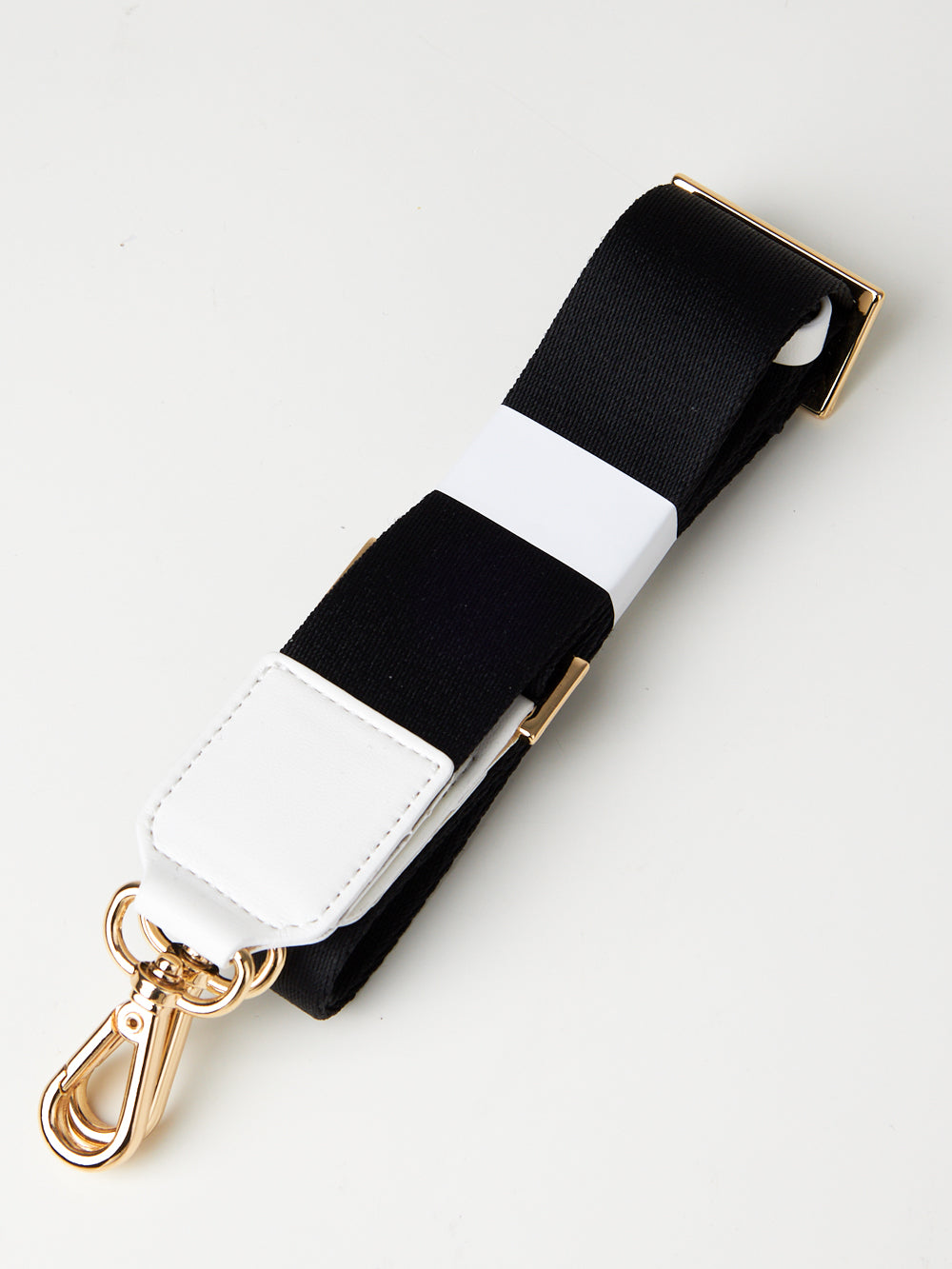 ユタ モルトカラーシェードエンボストッドバック