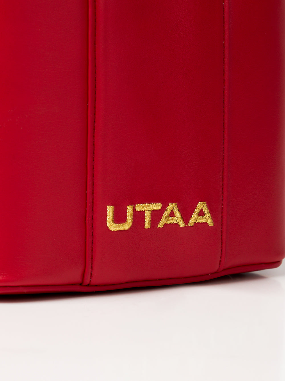 UTAA モルトカラーシェードエンボスミニトッドバッグ
