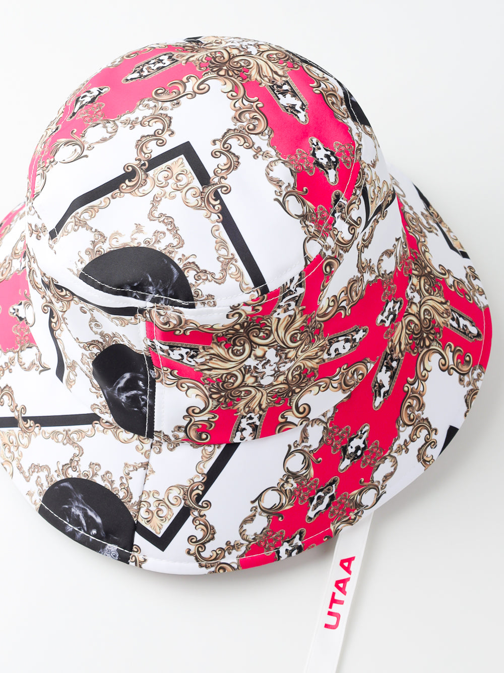 UTAA APEXチェーンバロックバケットハット ピンク : Women's