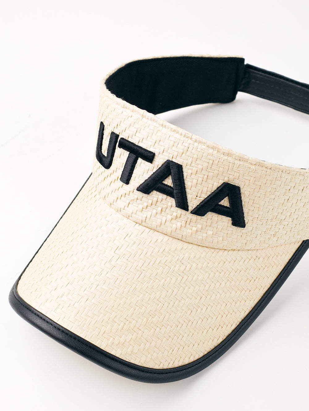 UTAA サミットラフィアサンバイザー アイボリー