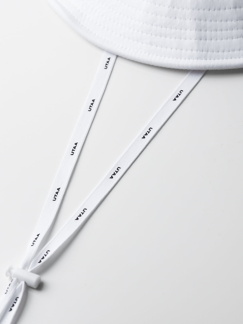 UTAA ベーシックフィットロゴバケットハット ホワイト