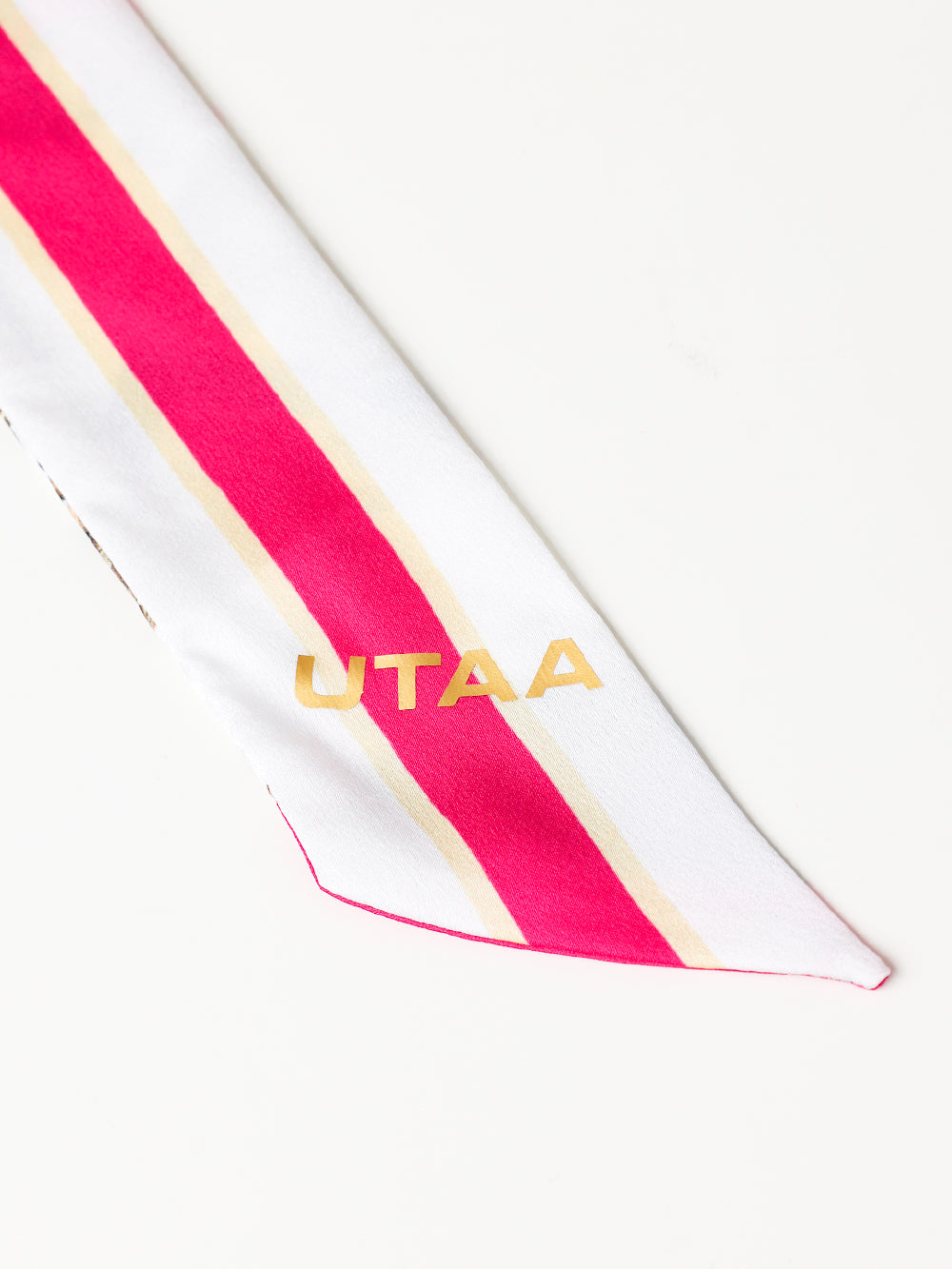 UTAA APEXチェーンバロックScarf ピンク : Women's