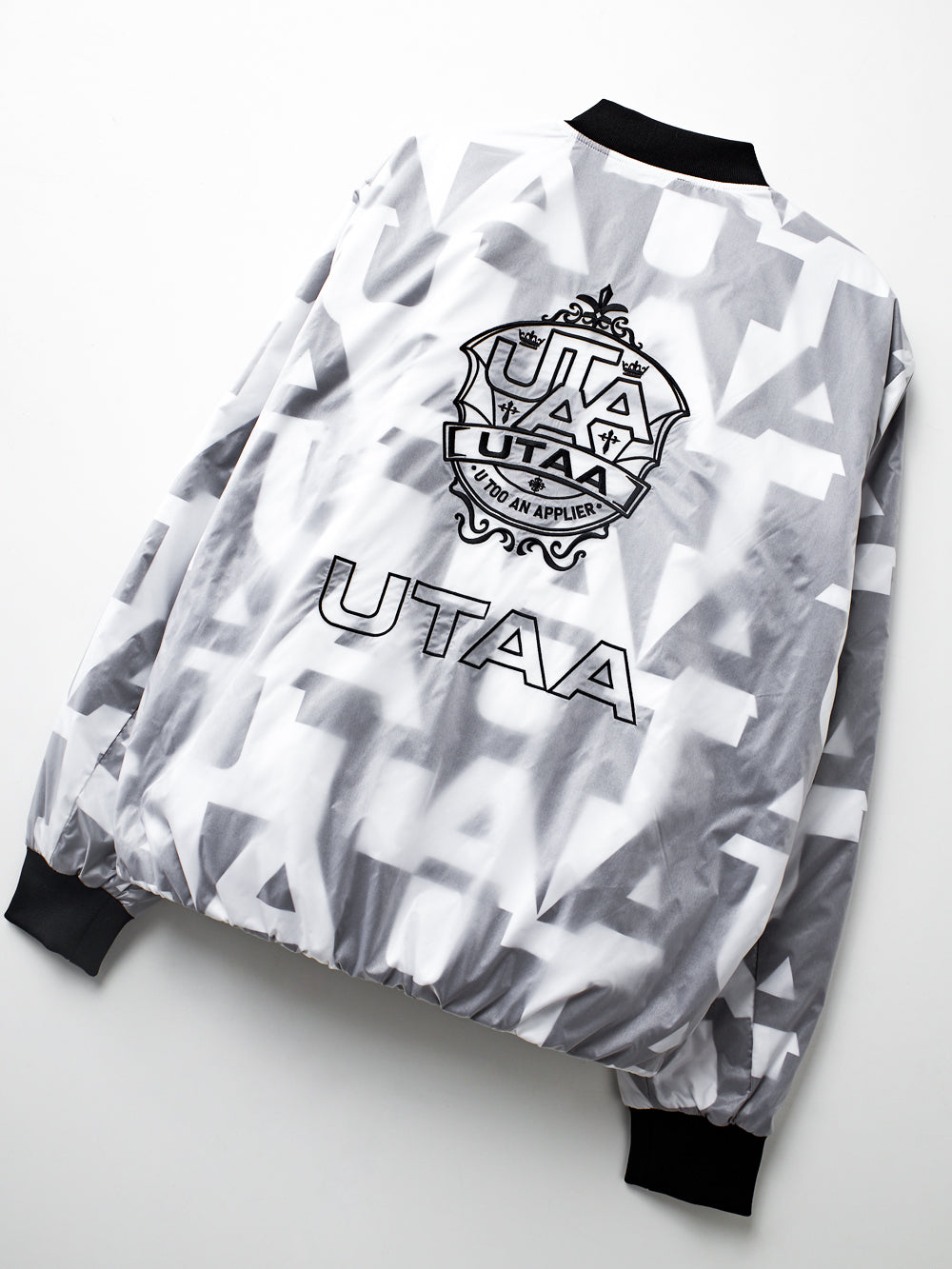 UTAA ピクセルロゴダウンジャンパー : Women's
