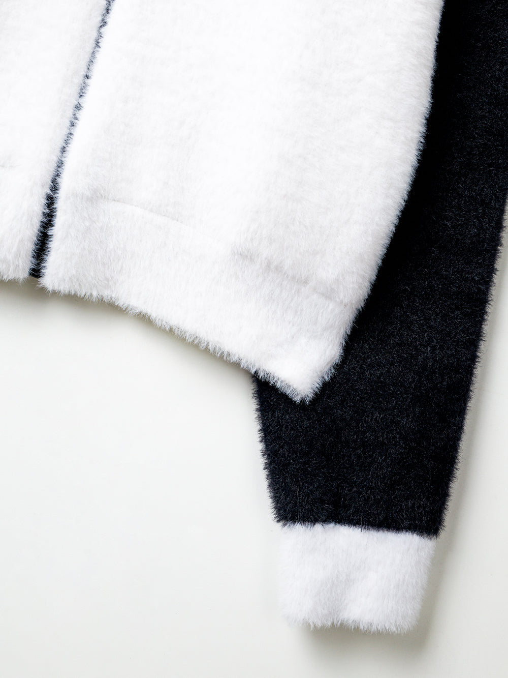 UTAA CircleエンブレムRaglanニットジャンパー : Women's
