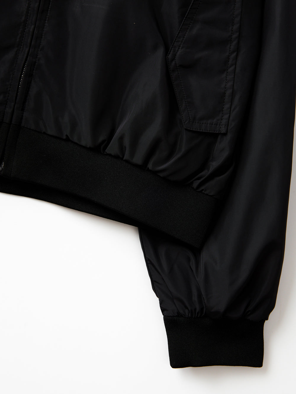 UTAA ギルトリングクラウンパンサーウィンドブレーカージャンパー : Women's
