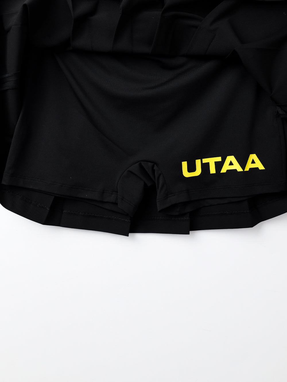 UTAA モントバルクロゴプリーツスカート