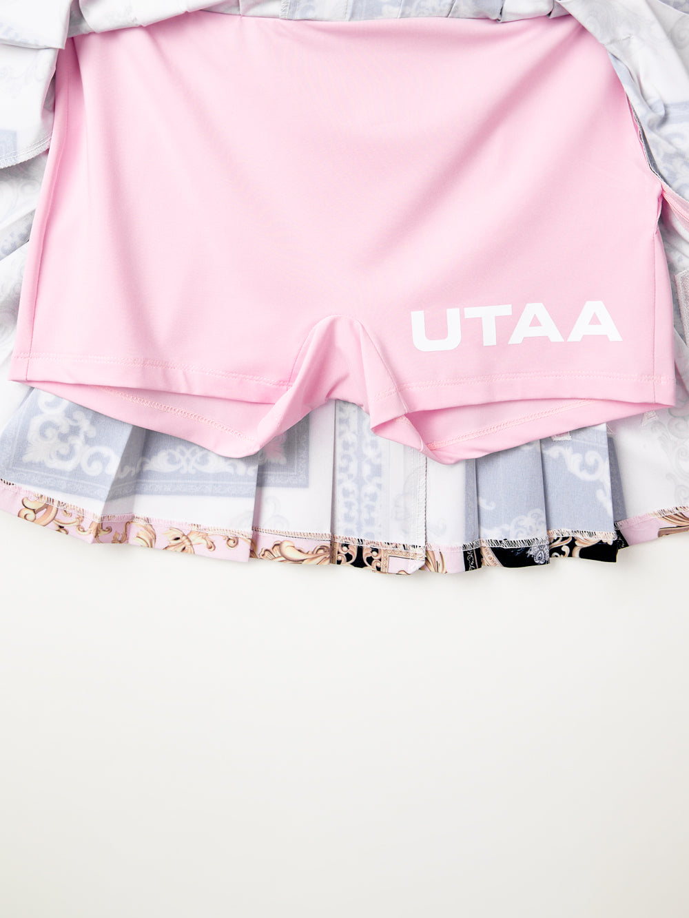 ユタ カラーパールバロックプリーツスカート