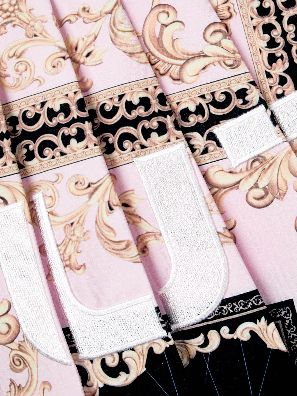 ユタ カラーパールバロックプリーツスカート