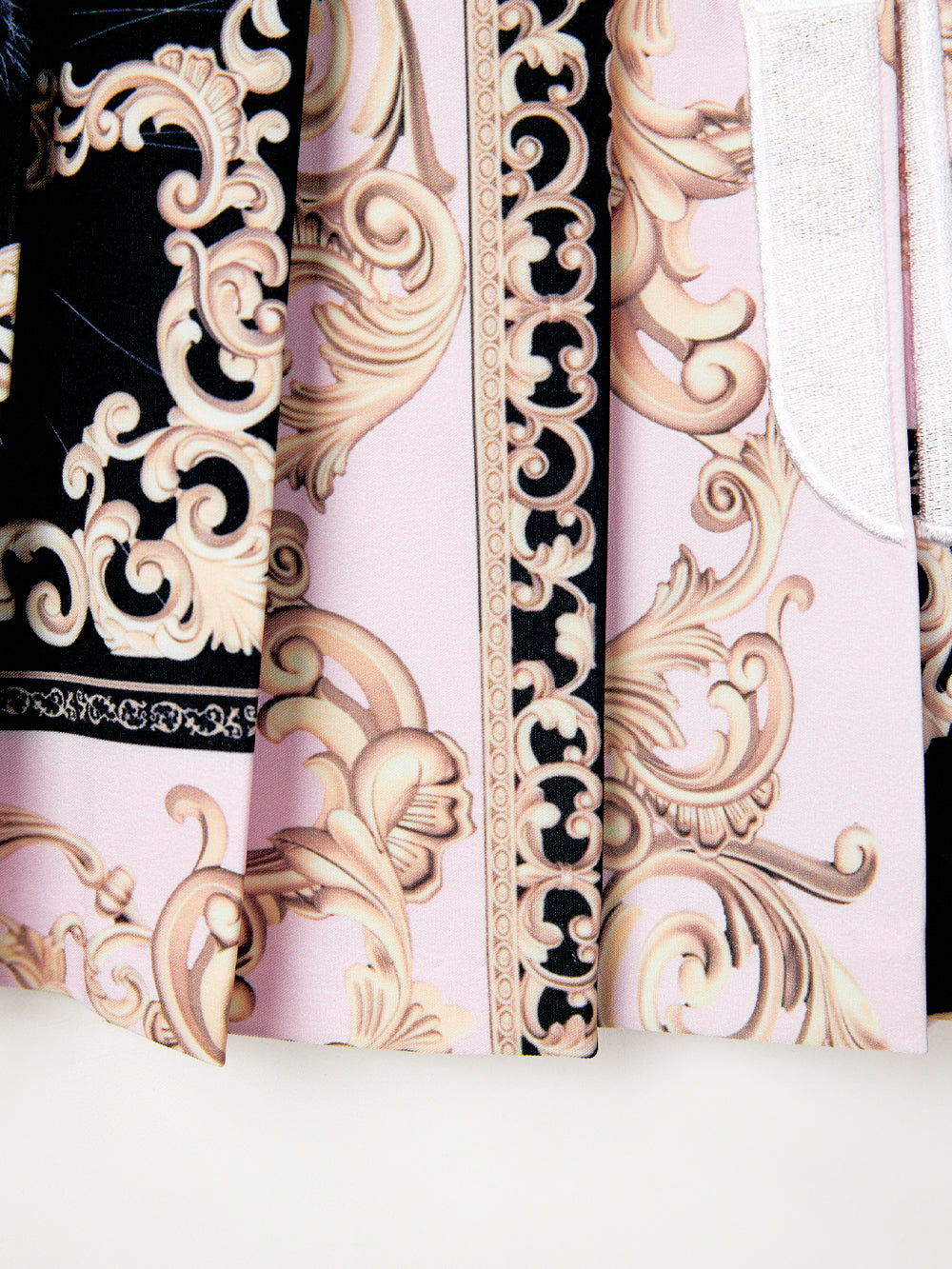 ユタ カラーパールバロックプリーツスカート