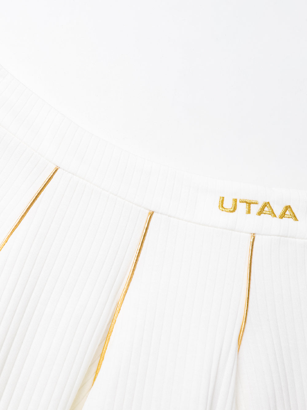 ユタ ゴールドリングパンサーラスターフレアスカート