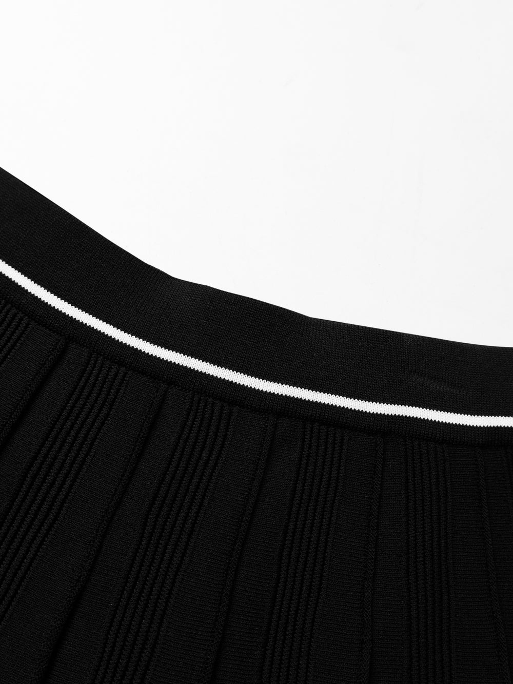 ユタ ダイムクラシックニートフレアスカート