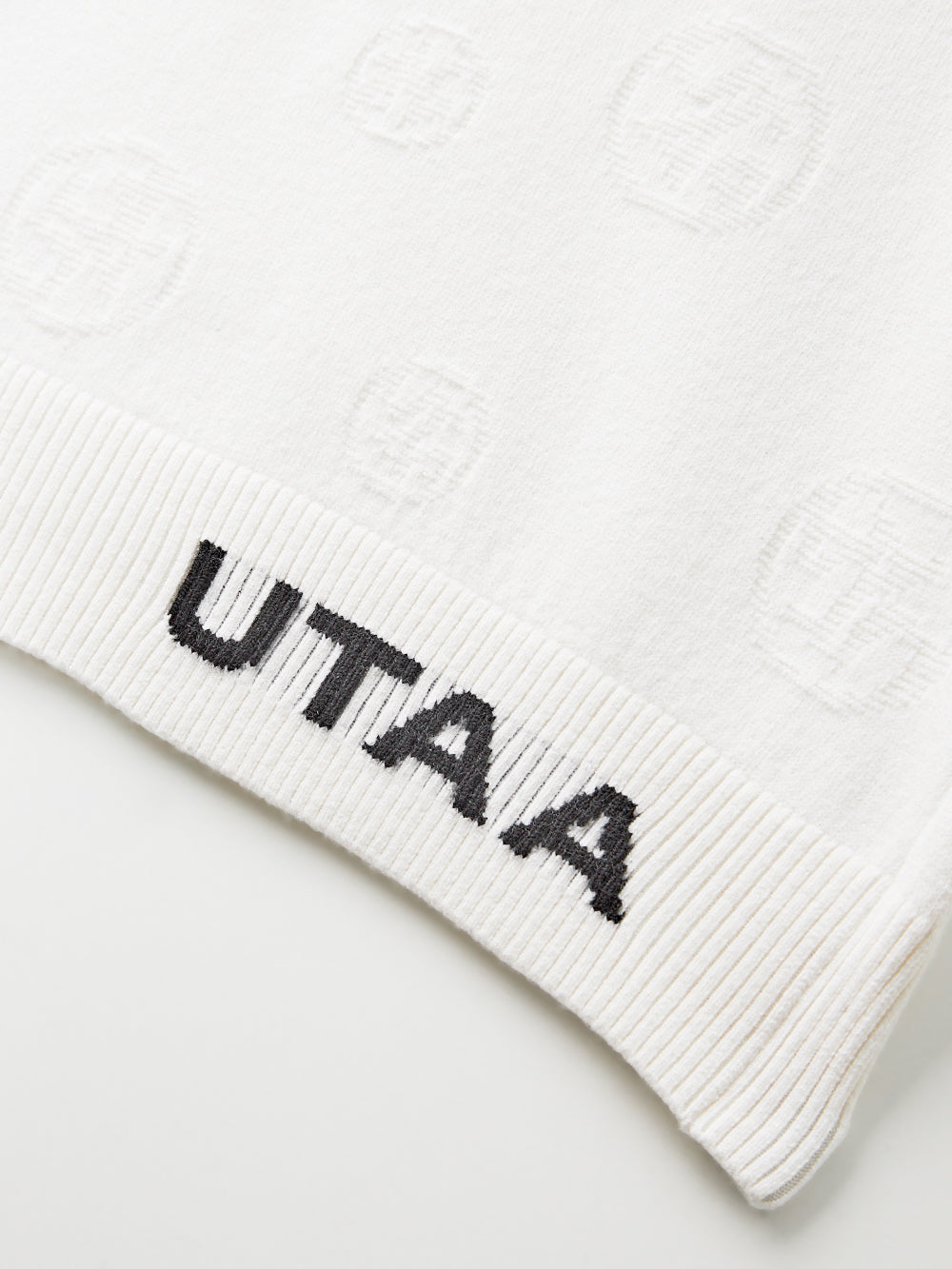 UTAA ロゴスパークルニットプルオーバー ホワイト : Men's