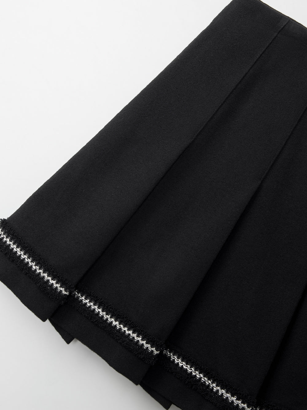 ユタ タッセルレースプリーツスカート