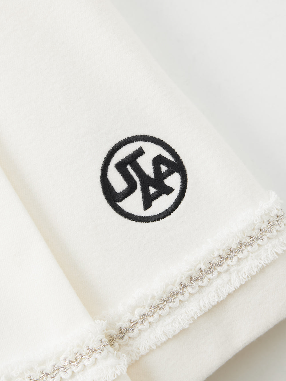 ユタ タッセルレースプリーツスカート