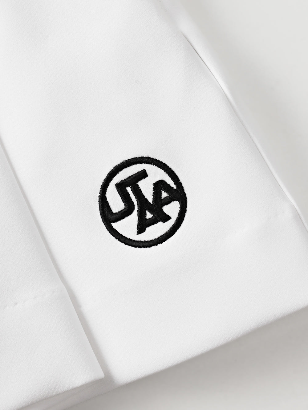 UTAA LetteringTapeポケットプリーツスカート ホワイト : Women's