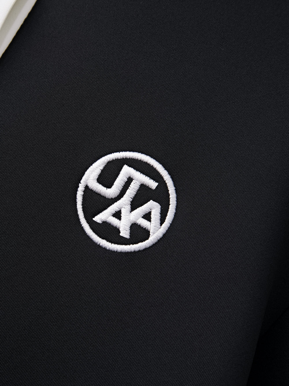 UTAA LetteringTapeNeoprenePKスリーブ ブラック : Women's