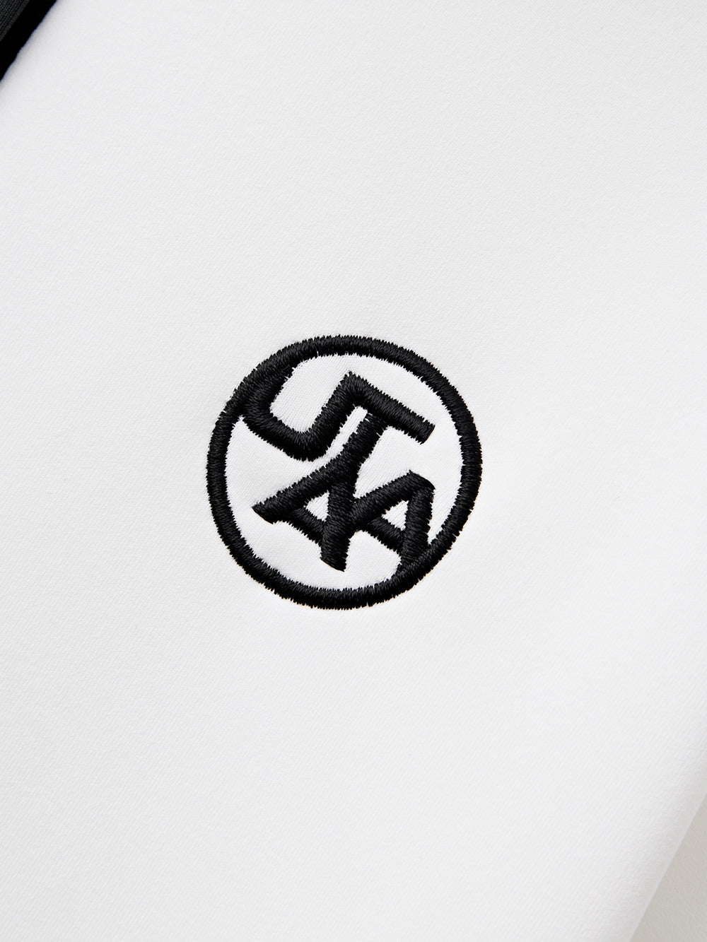 UTAA LetteringTapeNeoprenePKスリーブ ホワイト : Women's