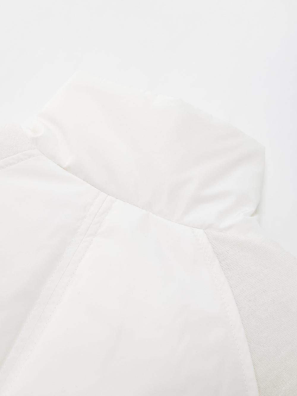 UTAA Raglanニットスリーブミックスダウンジャンパー アイボリー : Women's
