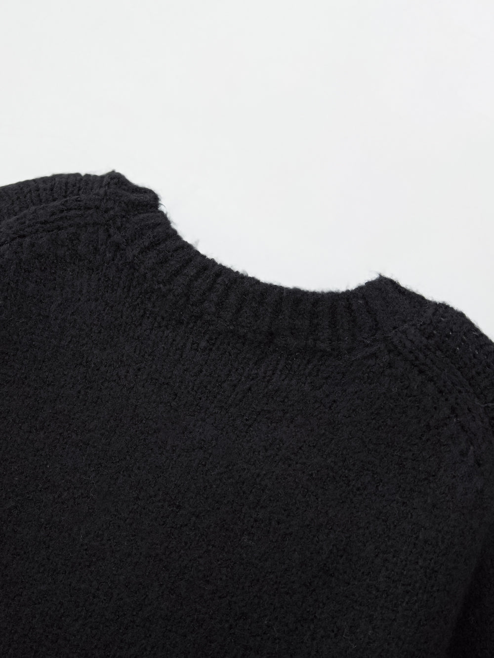 UTAA ネオンカラーポップパンサーニットプルオーバー ブラック : Women's