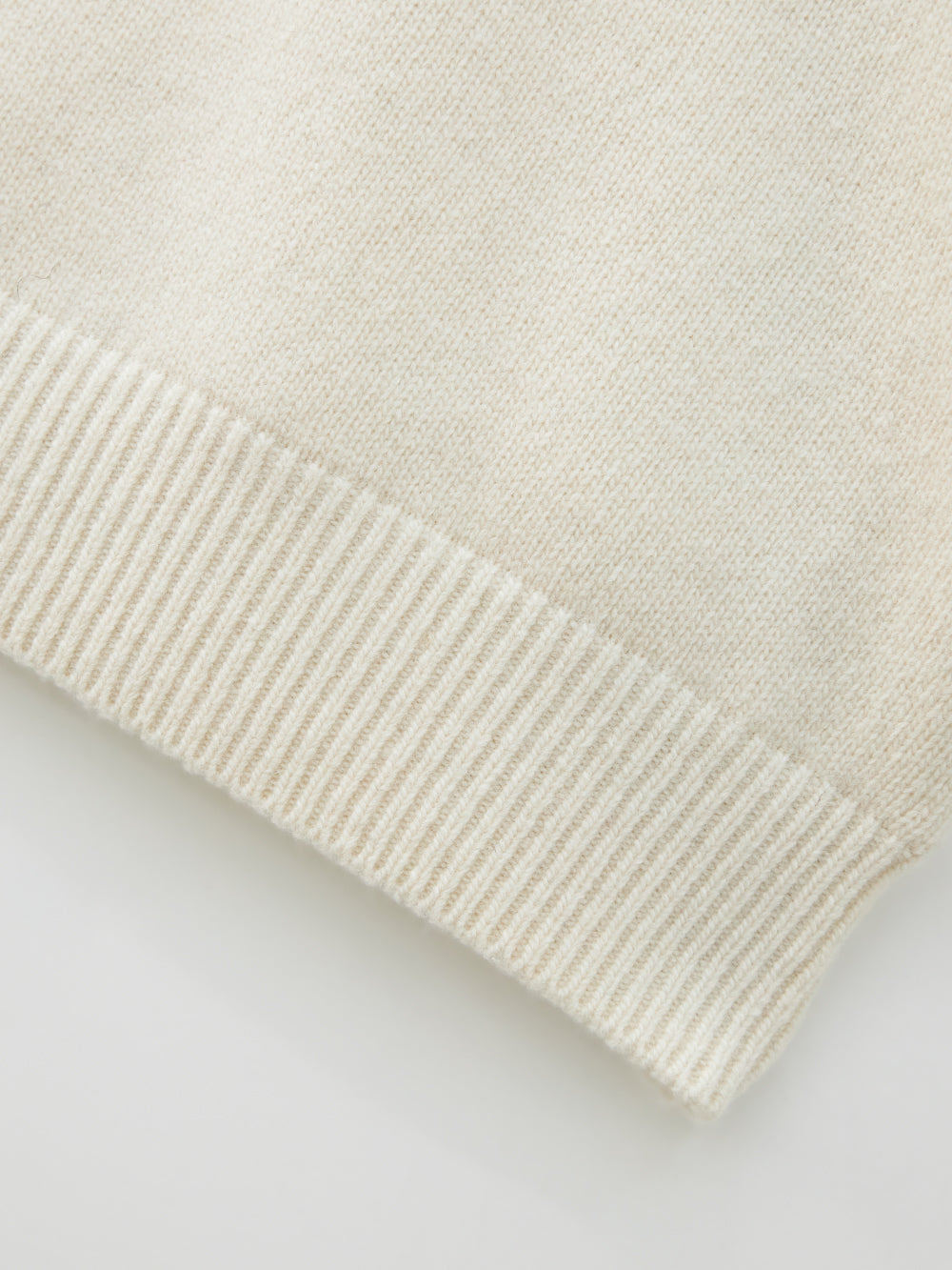 ユタ マックススローガンニートプールオーバー (女性用)