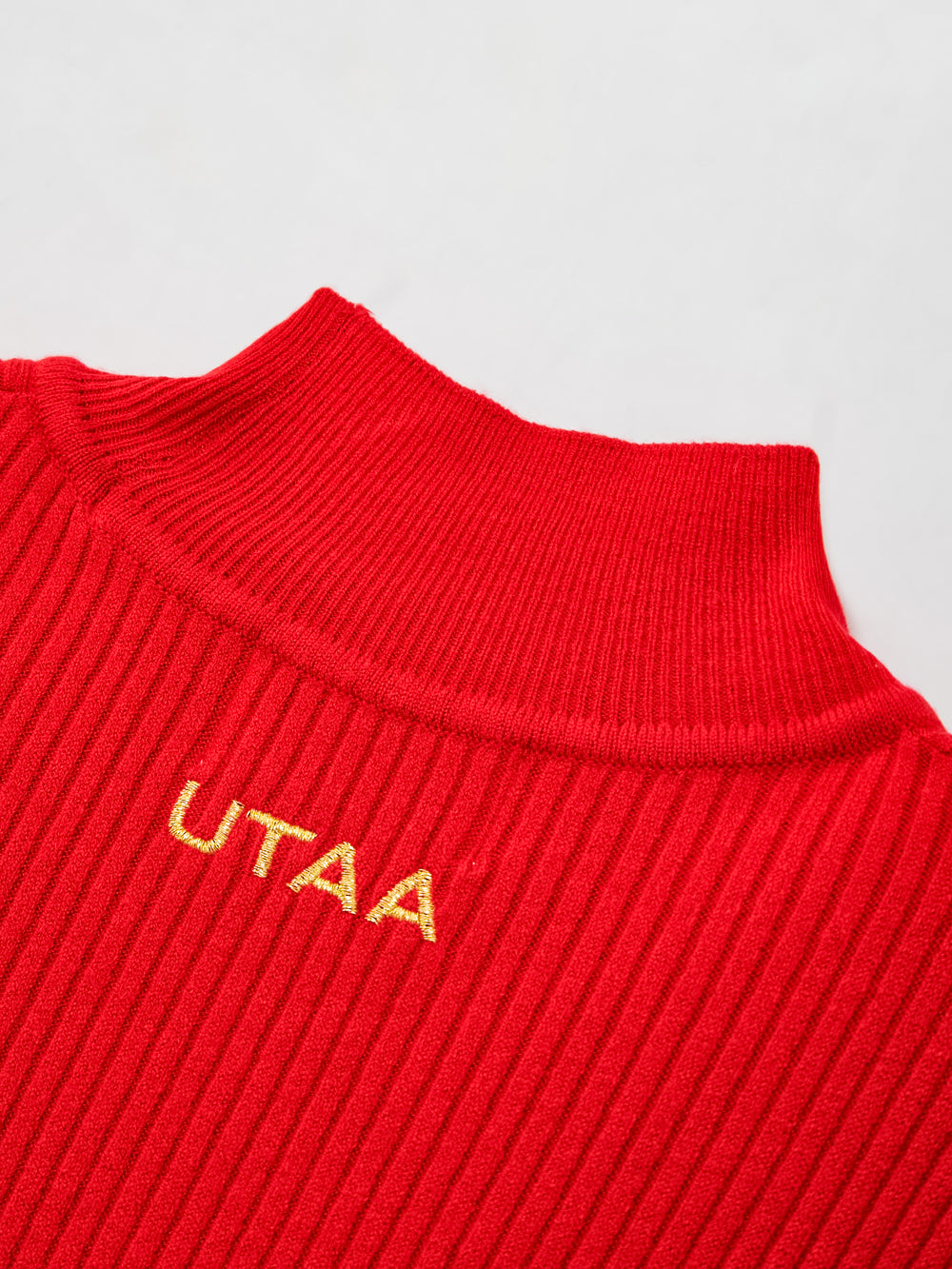UTAA ギルトシーリングコンタータートルネックニット : Women's