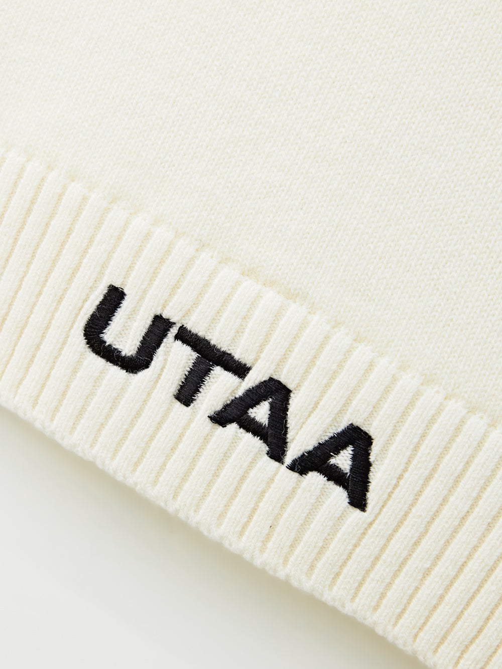 UTAA アイシングカラーエンボスニットプルオーバー (女性用) ホワイト