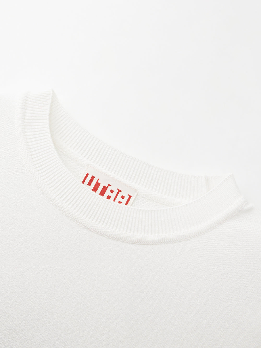 UTAA Chenilleビッグエンブレムニットプルオーバー ホワイト : Men's