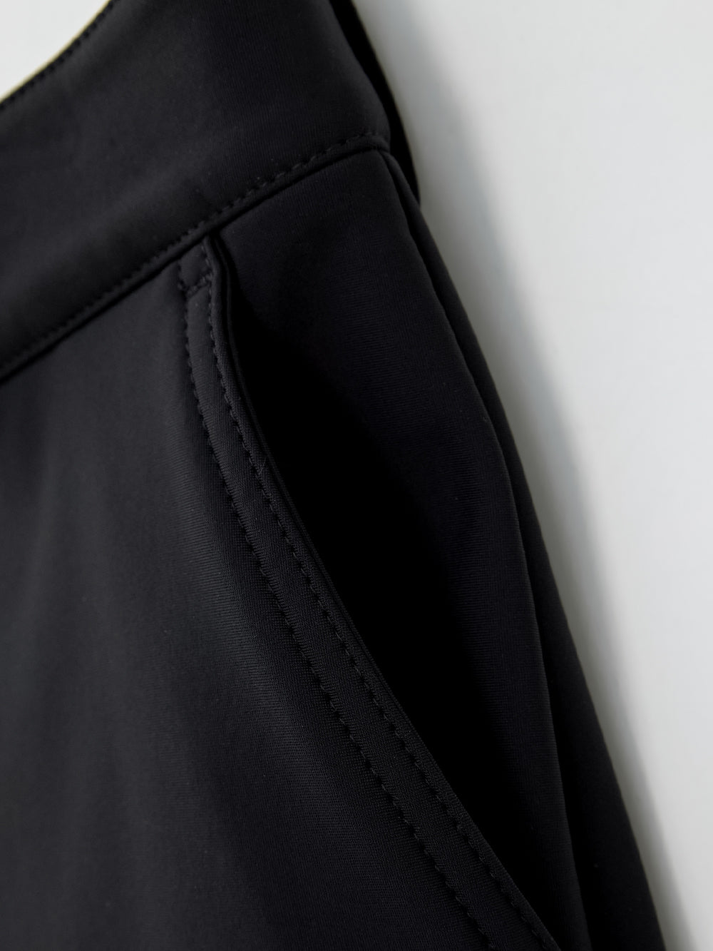 ユタ レタリングテープツーウェイパンツ (女性用)