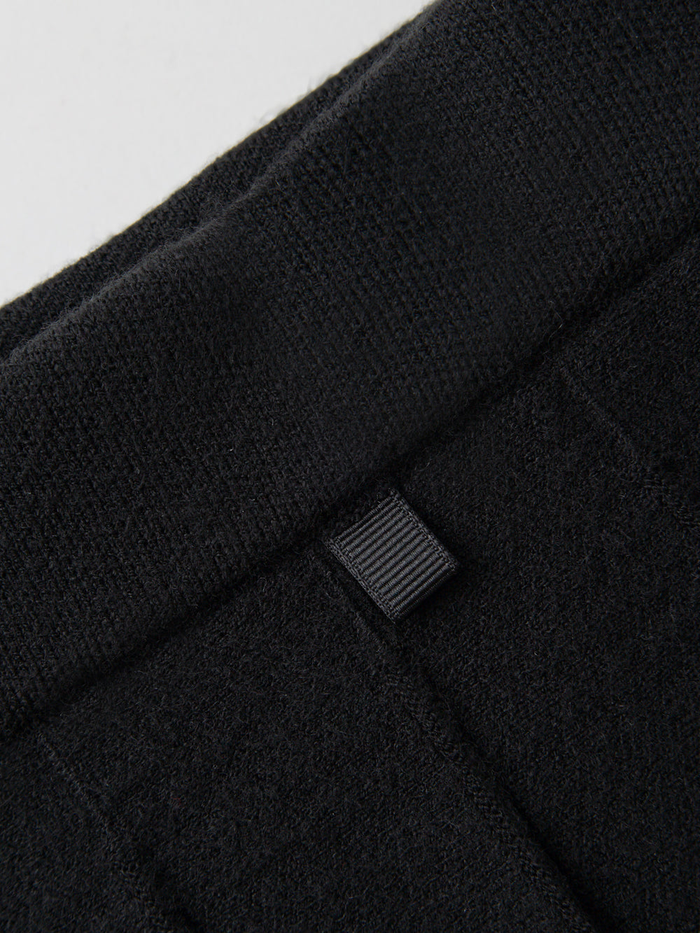 UTAA ギルトロゴAdelクラシックプリーツスカート ブラック : Women's