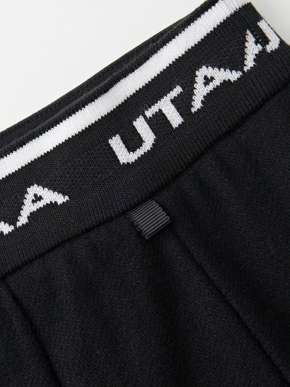 UTAA ロゴダストポケットプリーツスカート ブラック : Women's