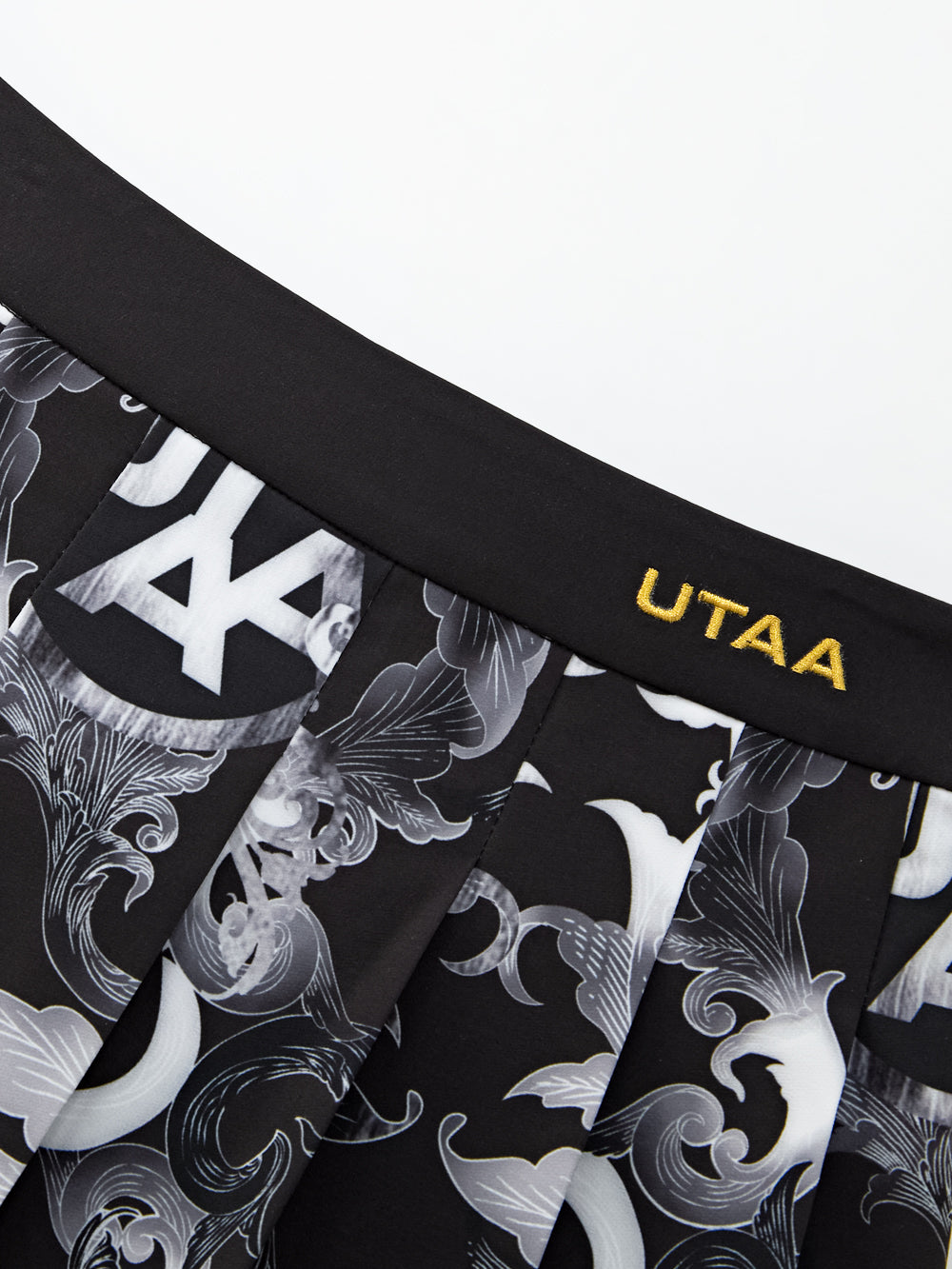 UTAA オンブレウィングノワールプリーツスカート
