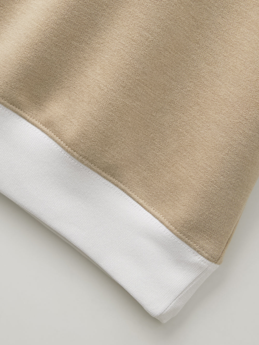 ユタ エンブレムサンディーカラースウェット (女性用)