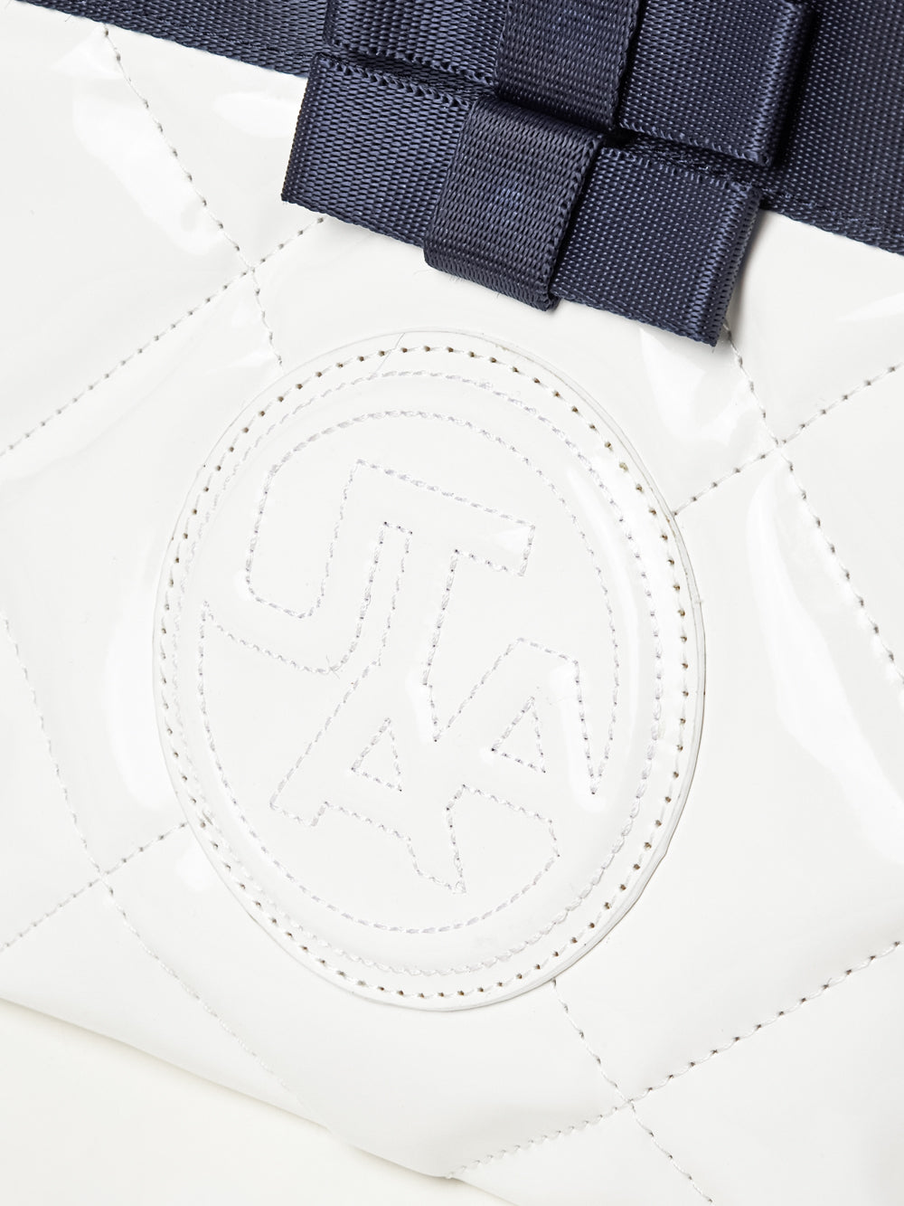 UTAA Kashaリボンキルティングトートバッグ アイボリー : Women's