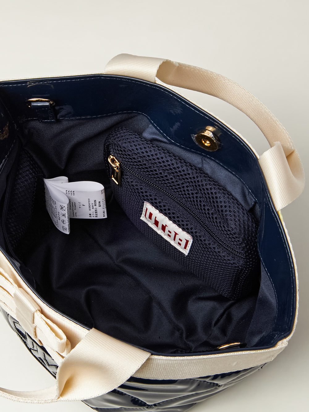 UTAA Kashaリボンキルティングトートバッグ ネイビー : Women's