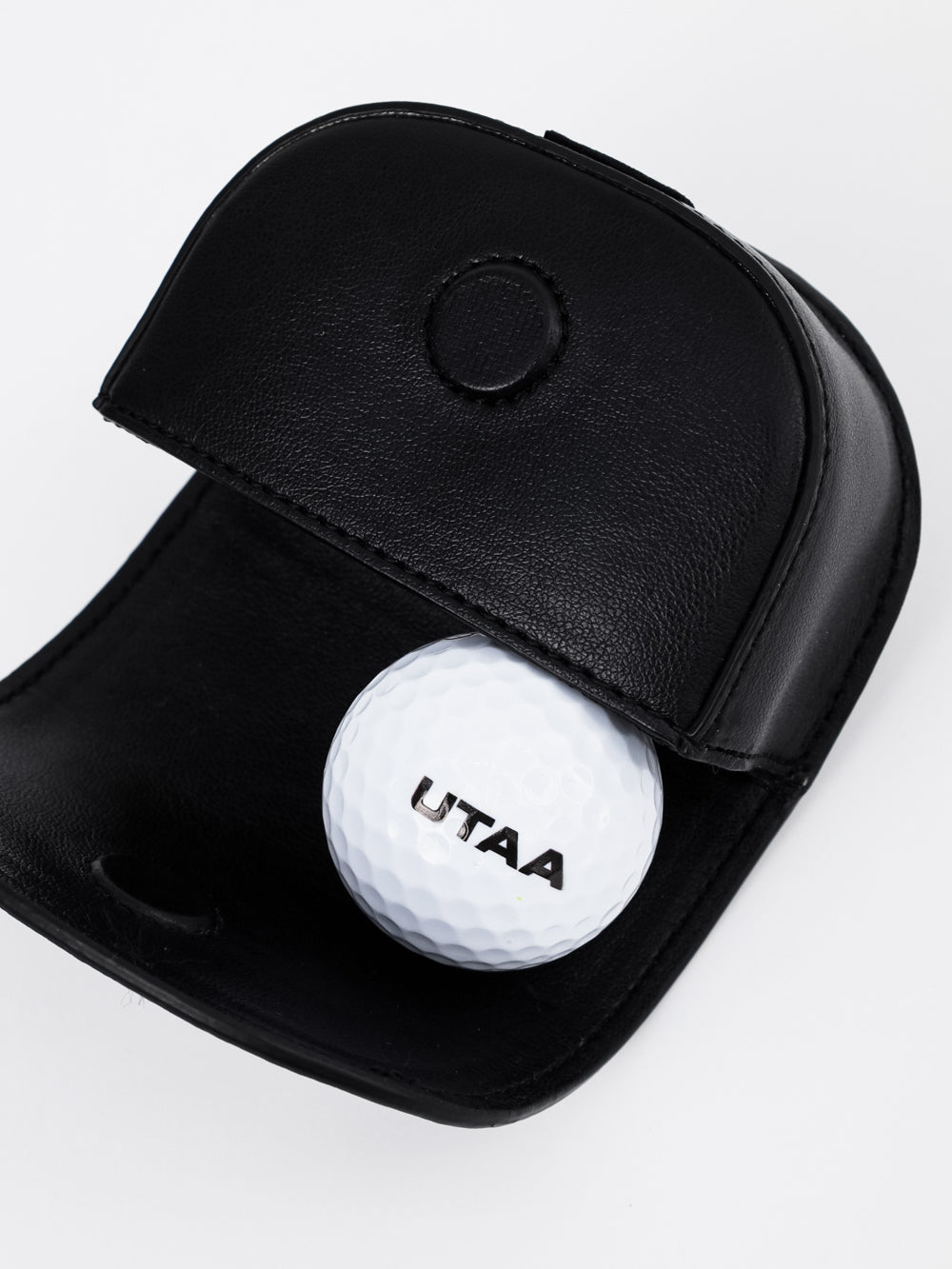 UTAA EssentialカラーエンブレムBallポーチ ブラック : Women's