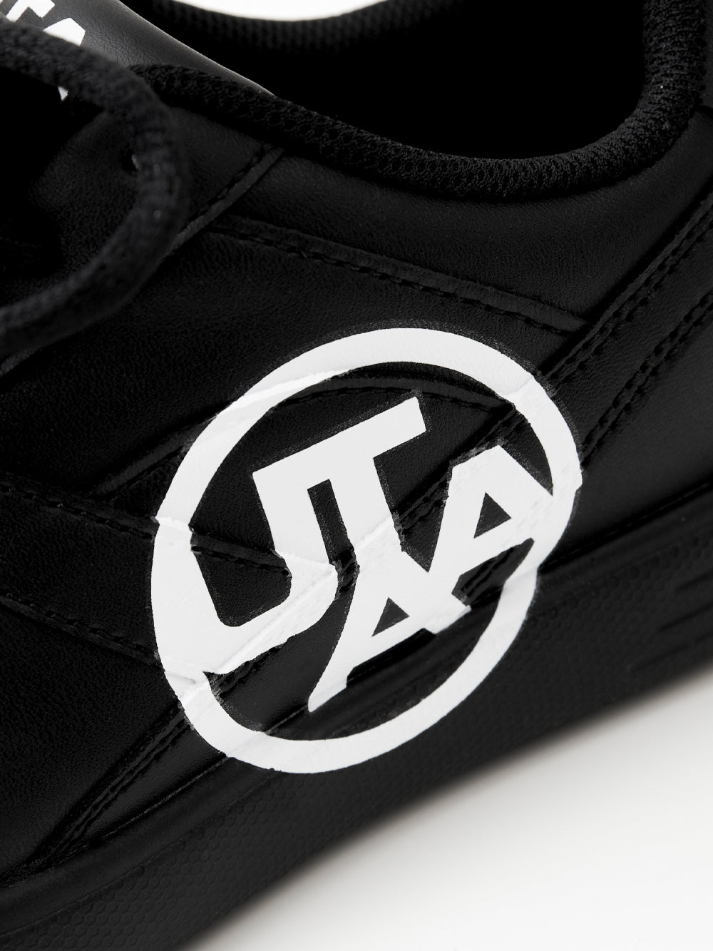 UTAA モノCircleダービーキルティGolfスニーカー : Women's