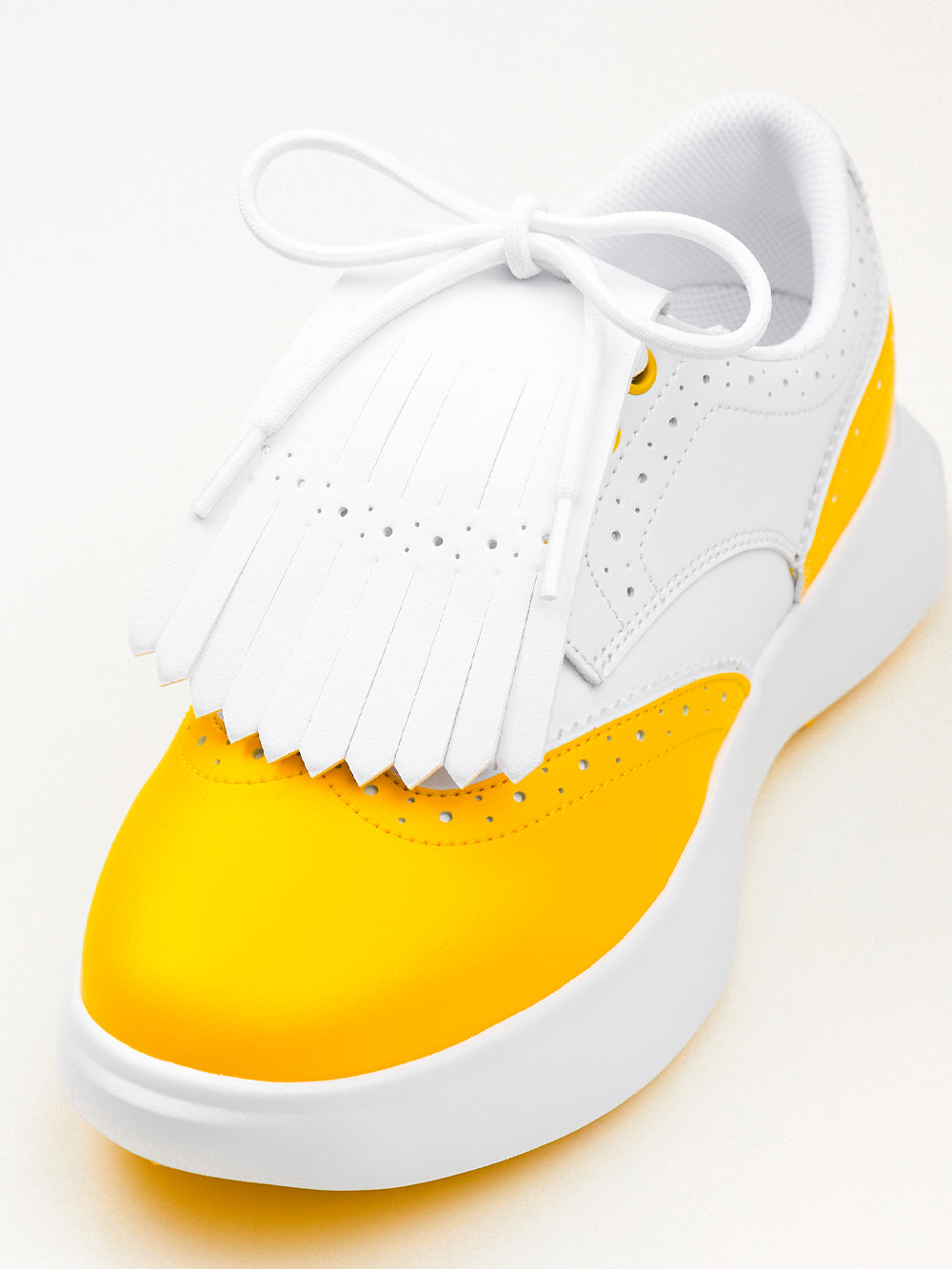 UTAA アイコニックカラーダービーキルティGolfスニーカー : Women's