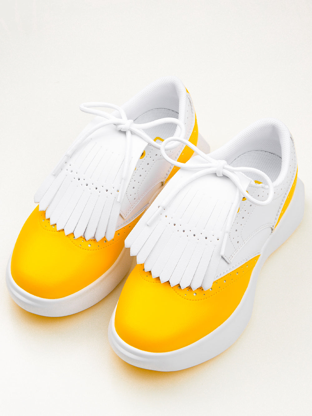UTAA アイコニックカラーダービーキルティGolfスニーカー : Women's
