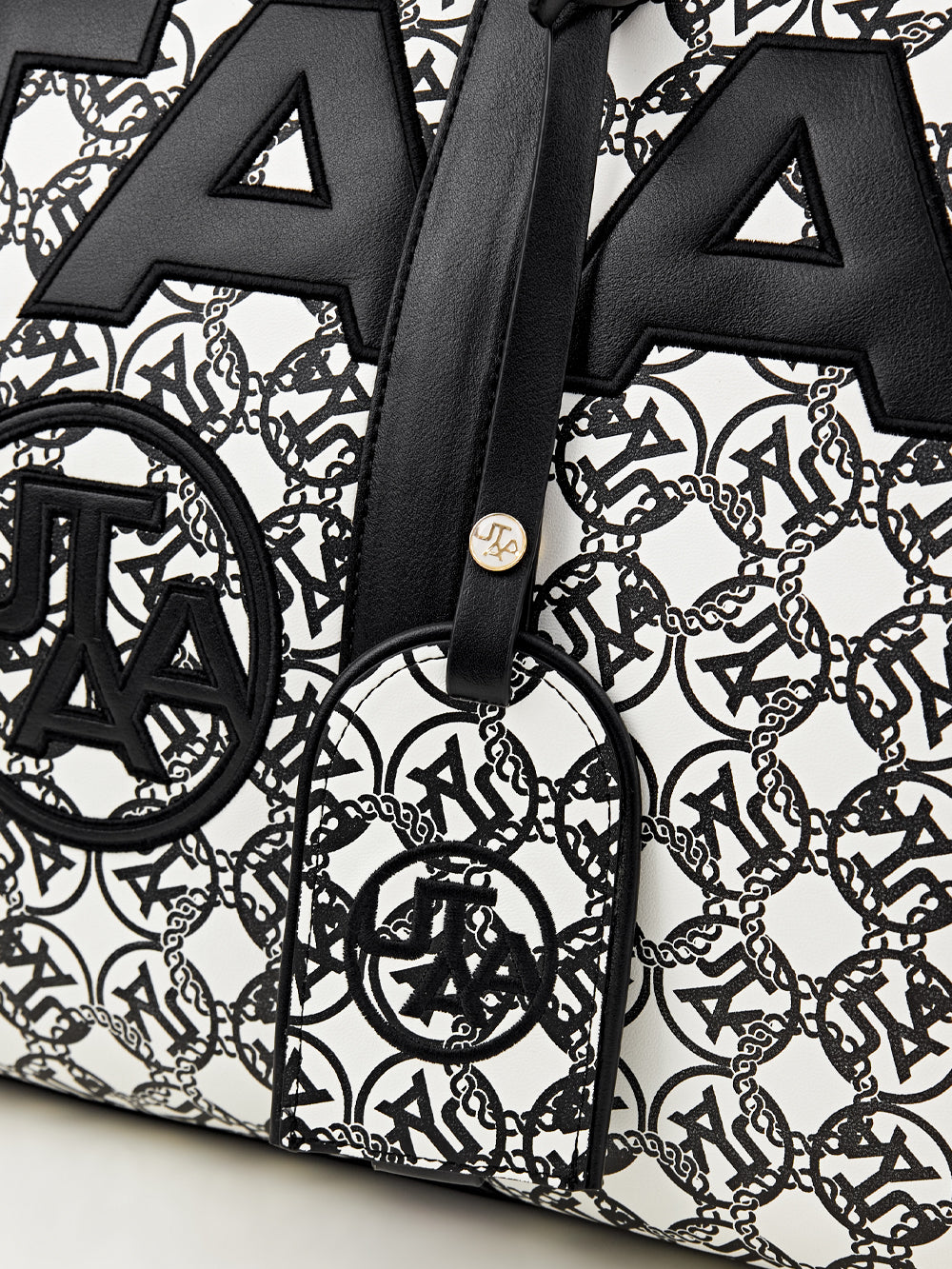 UTAA ChainmailNeonボストンバッグ ホワイト : Women's