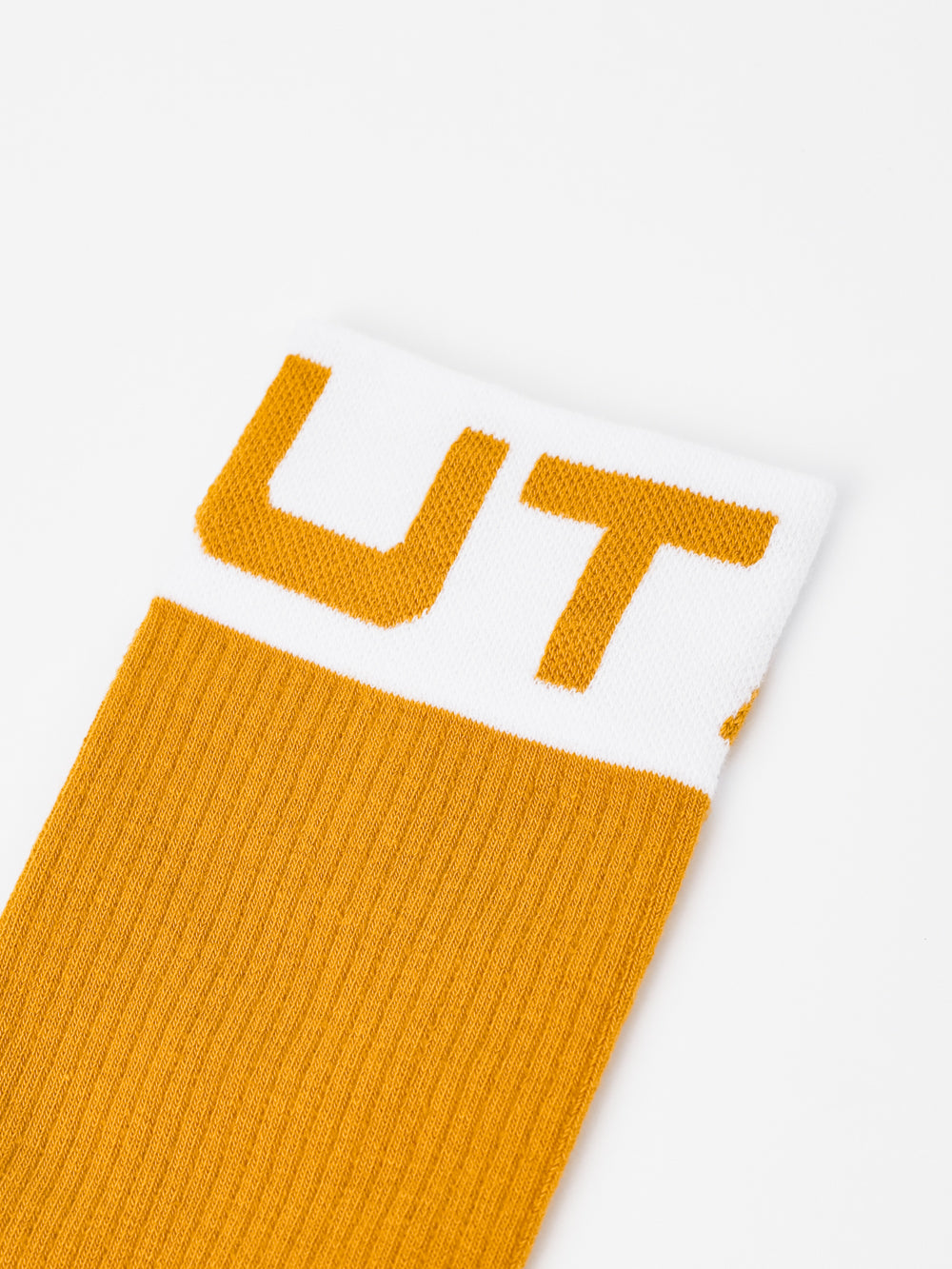 UTAA EssentialボールドロゴKneeソックス イエロー : Women's