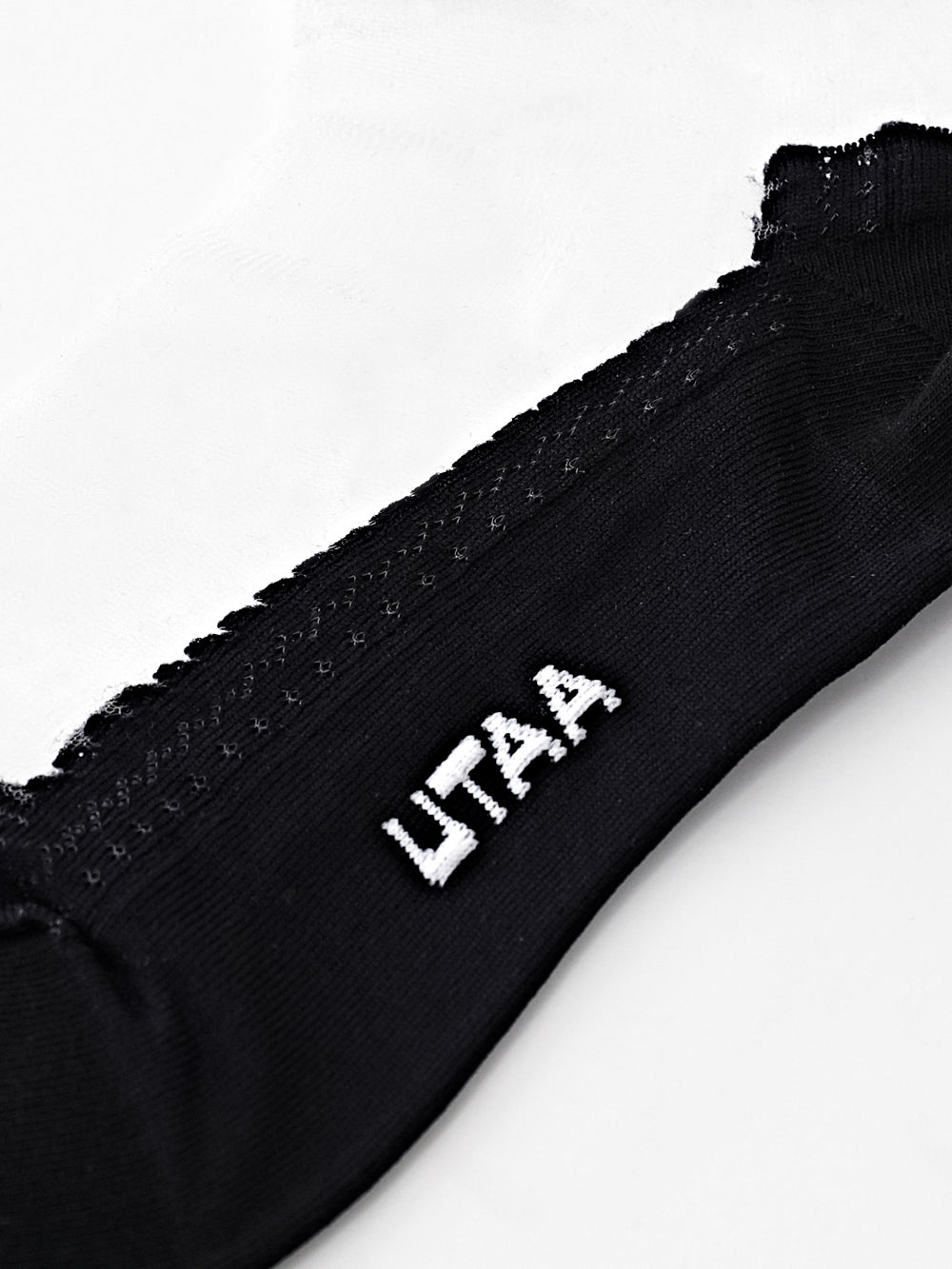 UTAA Wrinkleレースカラーメッシュソックス ブラック : Women's